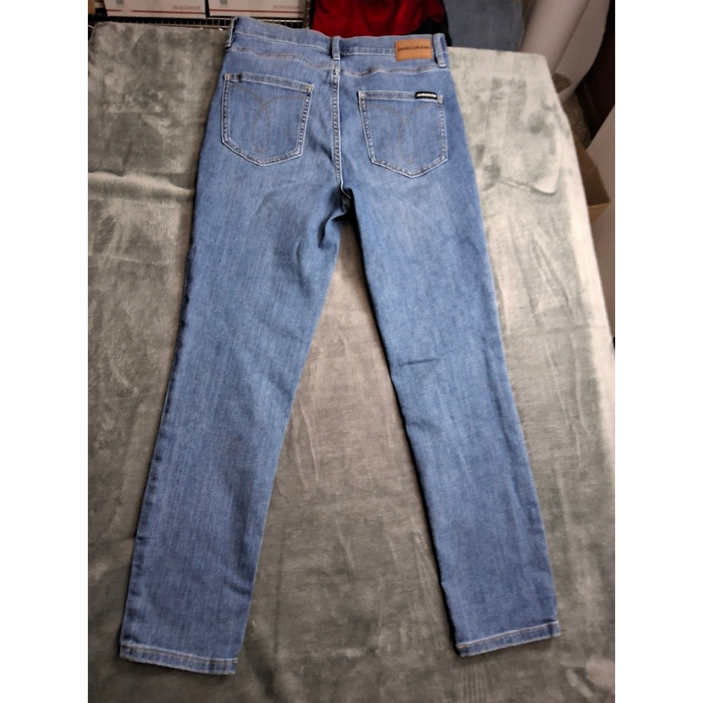 Calvin Klein Jeans Womens Size 8/29 Medium Wash Slim Straight Denim Blue Jeans - Picture 13 of 16